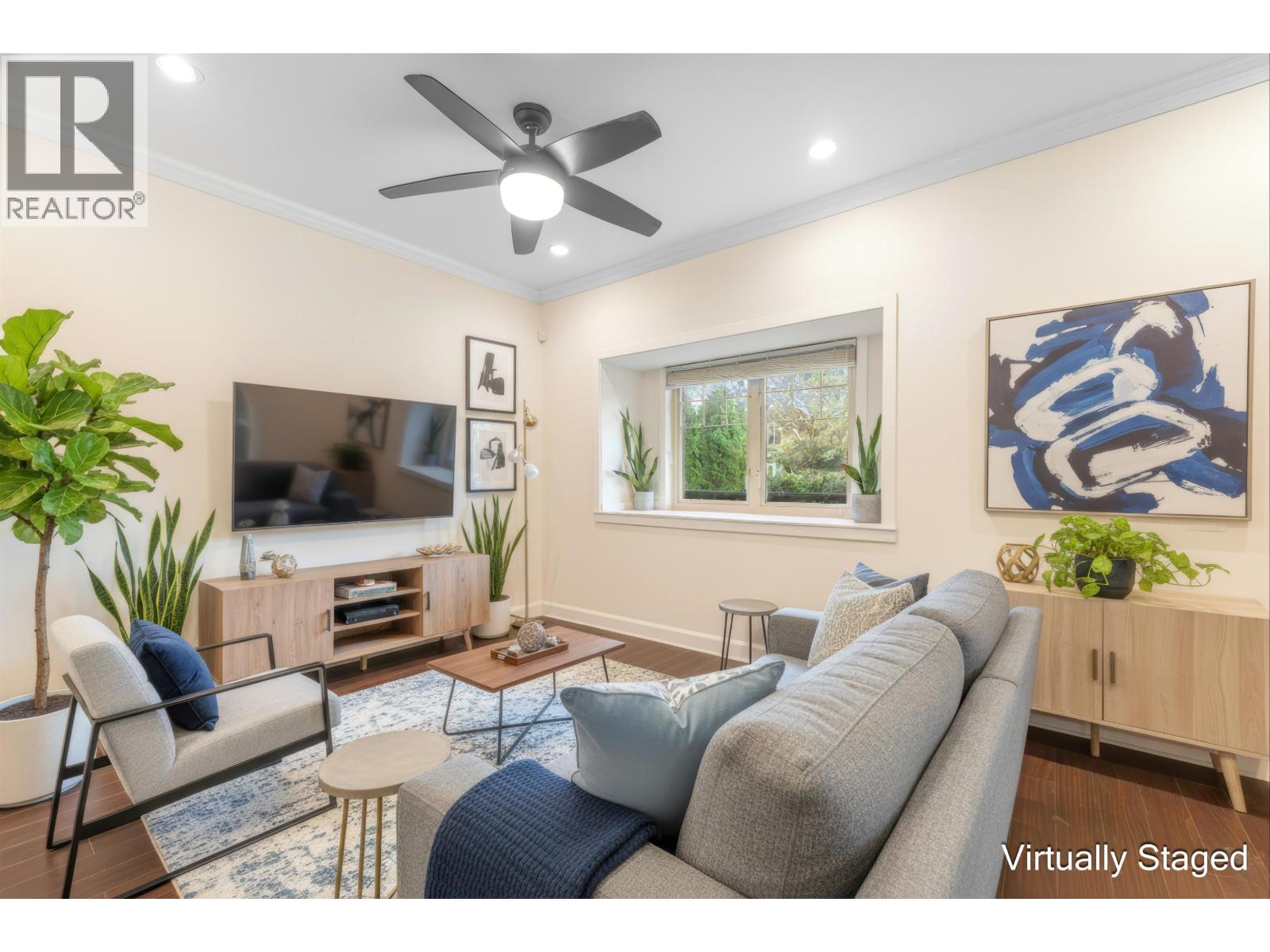 1636 E 12th Avenue, Vancouver, British Columbia  V5N 2A3 - Photo 3 - R3068895