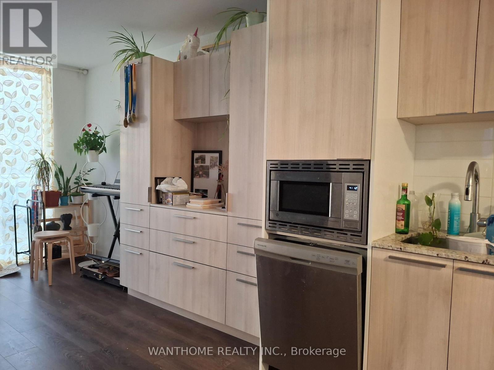 1605 - 18 Maitland Terrace, Toronto, Ontario M4Y 0H2 - Photo 8 - C12561076