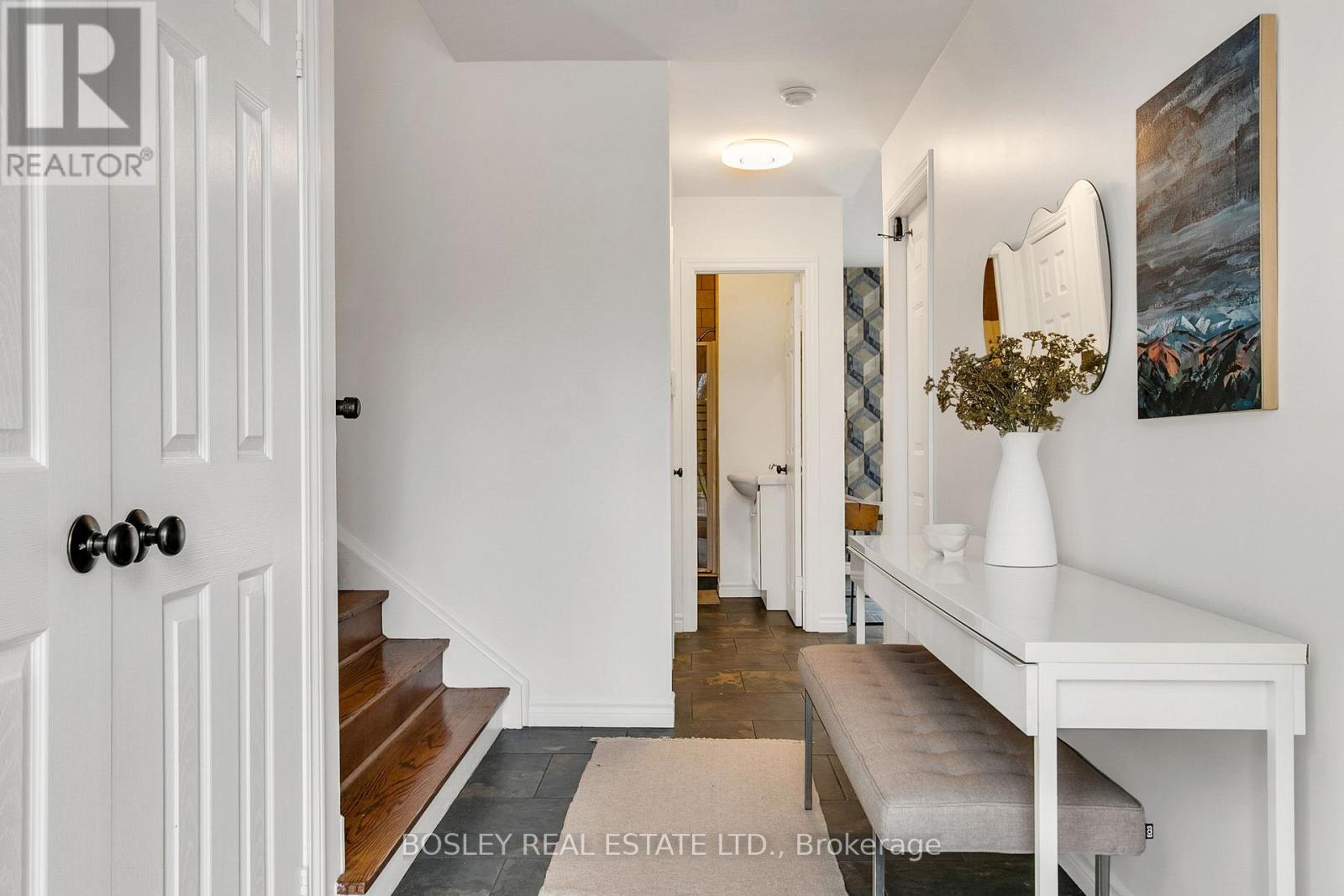 1003 Hawthorne Court, Oshawa, Ontario  L1H 2H4 - Photo 3 - E12561050