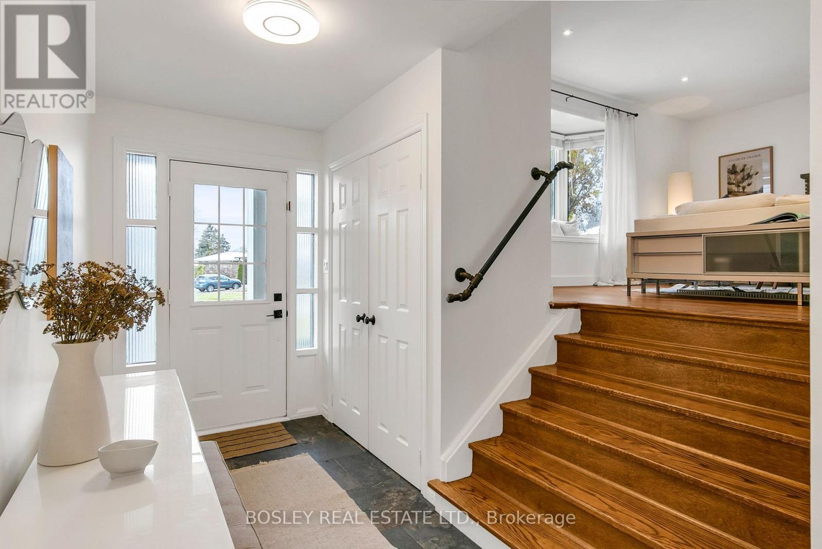 1003 Hawthorne Court, Oshawa, Ontario  L1H 2H4 - Photo 5 - E12561050