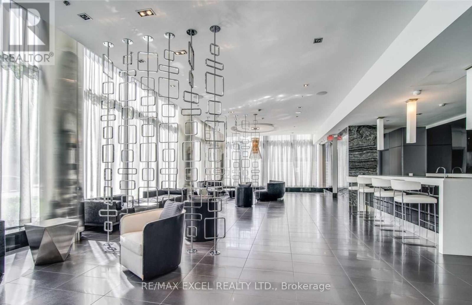 4201 - 28 Ted Rogers Way, Toronto, Ontario  M4Y 2W7 - Photo 6 - C12556458