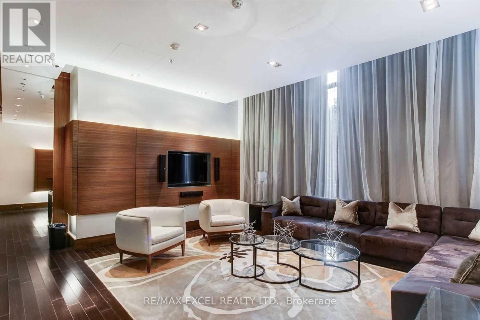 4201 - 28 Ted Rogers Way, Toronto, Ontario  M4Y 2W7 - Photo 8 - C12556458