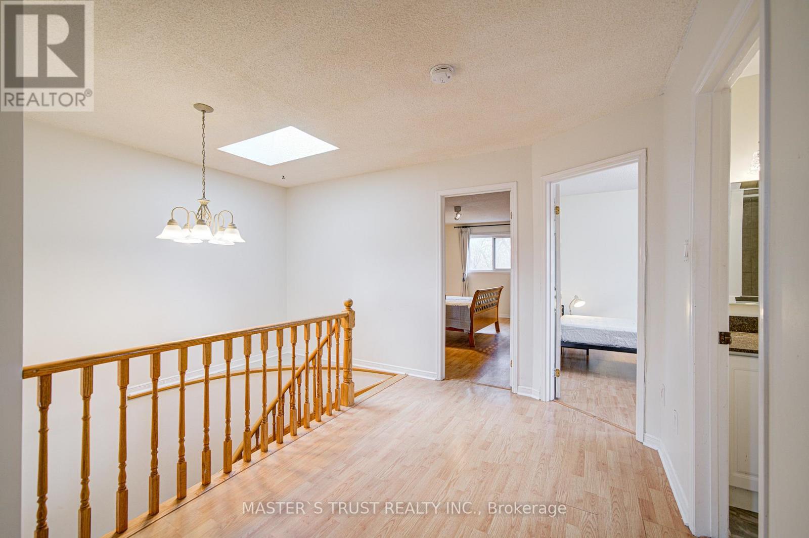 34 Denby Court, Markham, Ontario  L3R 4P6 - Photo 28 - N12561060