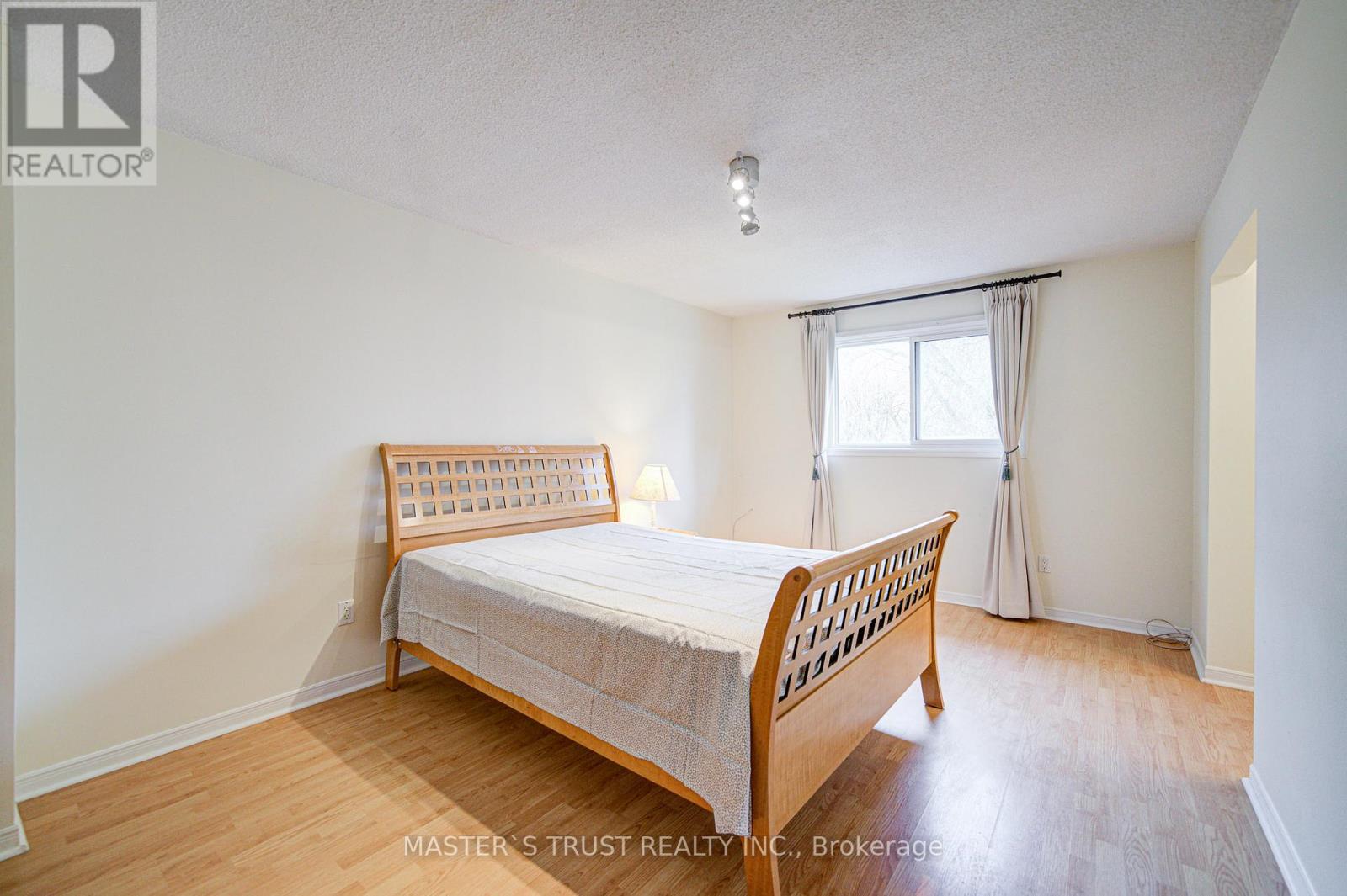 34 Denby Court, Markham, Ontario  L3R 4P6 - Photo 29 - N12561060