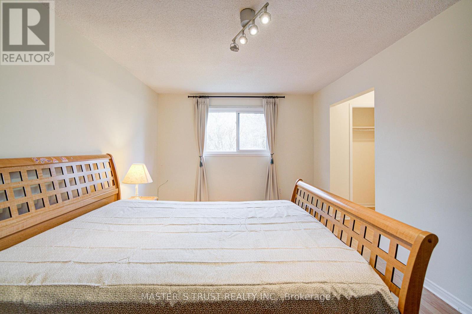 34 Denby Court, Markham, Ontario  L3R 4P6 - Photo 31 - N12561060