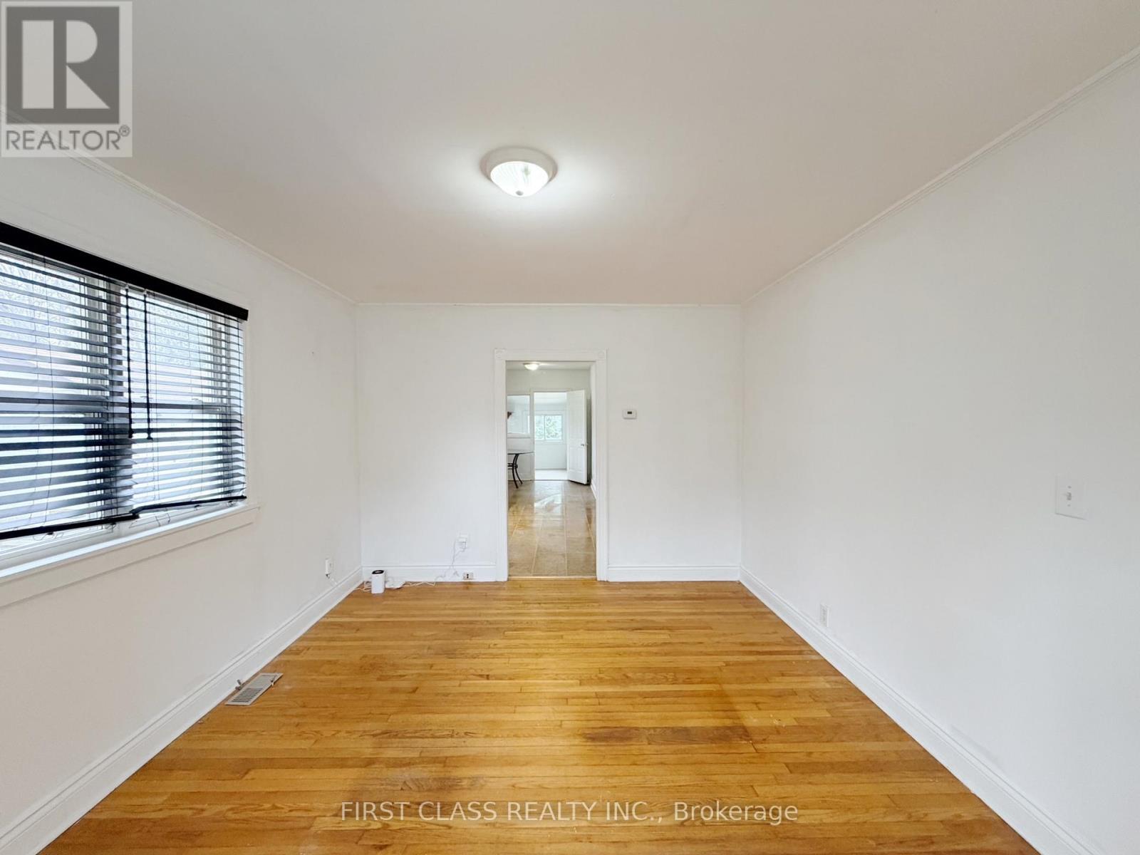 2081 Metro Road N, Georgina, Ontario  L0E 1L0 - Photo 6 - N12561074