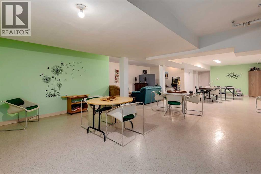 2848 Dovely Park Se, Calgary, Alberta  T2B 3G9 - Photo 32 - A2271427