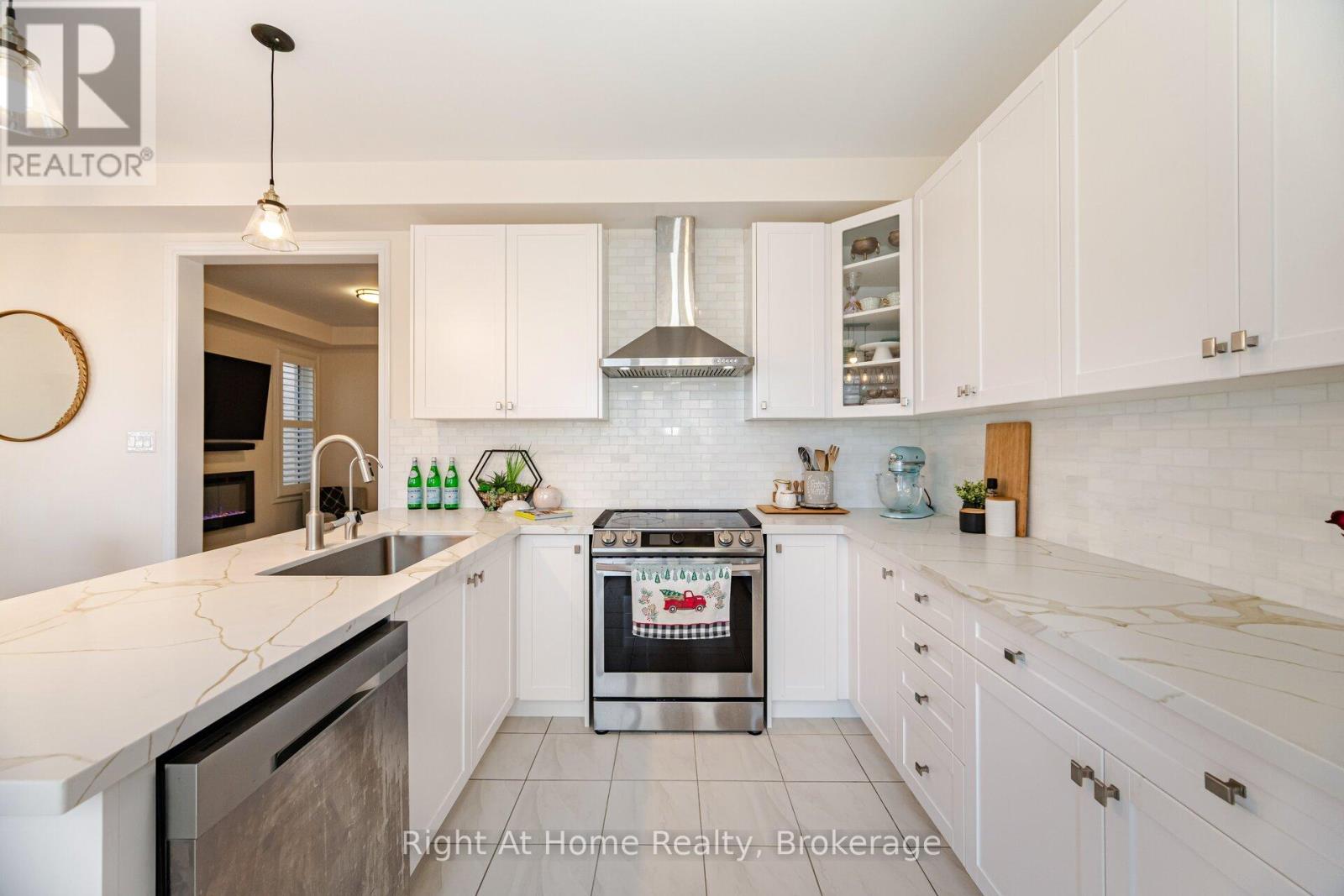 78 Boathouse Road, Brampton, Ontario L7A 5B7 - Photo 15 - W12554174