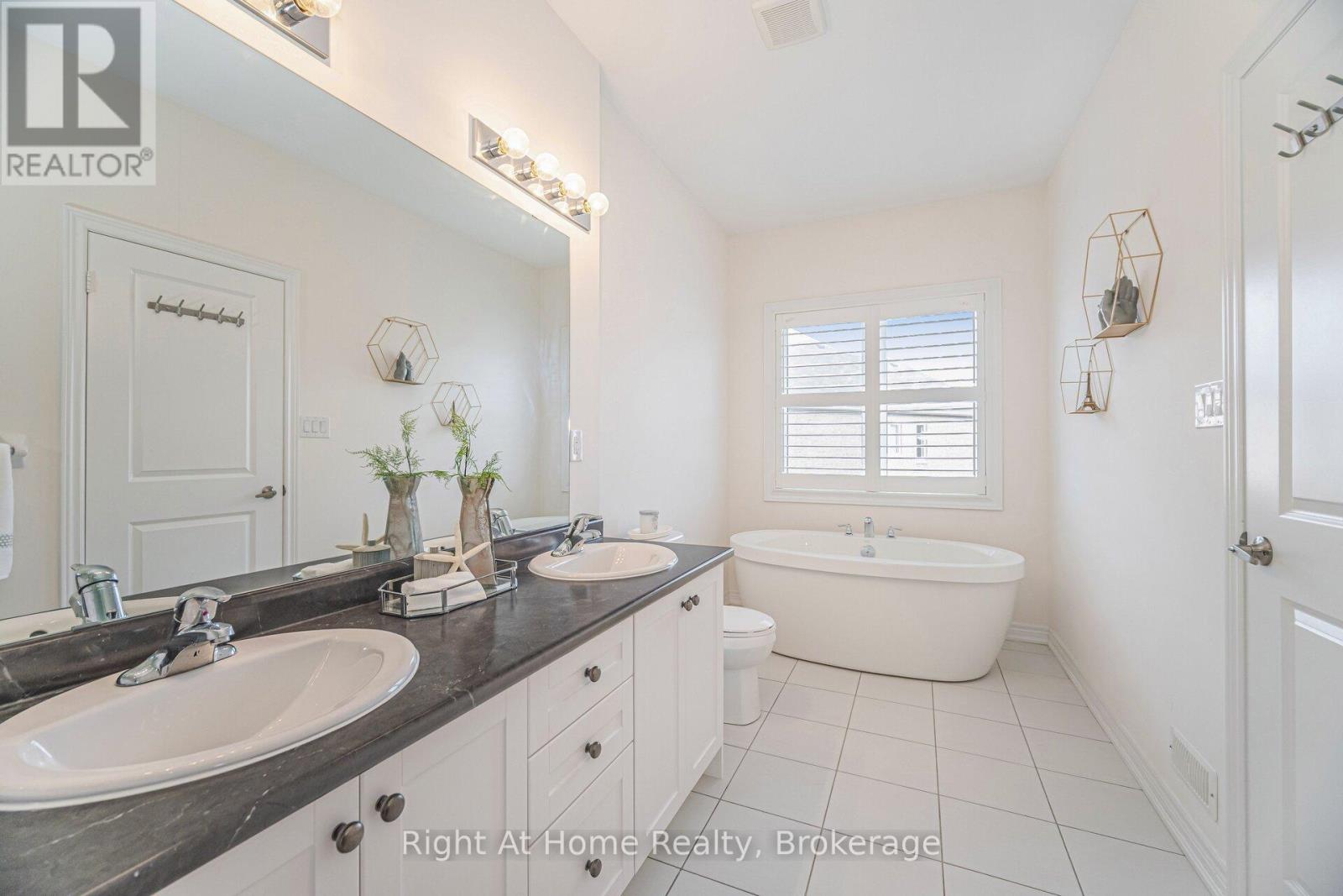 78 Boathouse Road, Brampton, Ontario L7A 5B7 - Photo 25 - W12554174