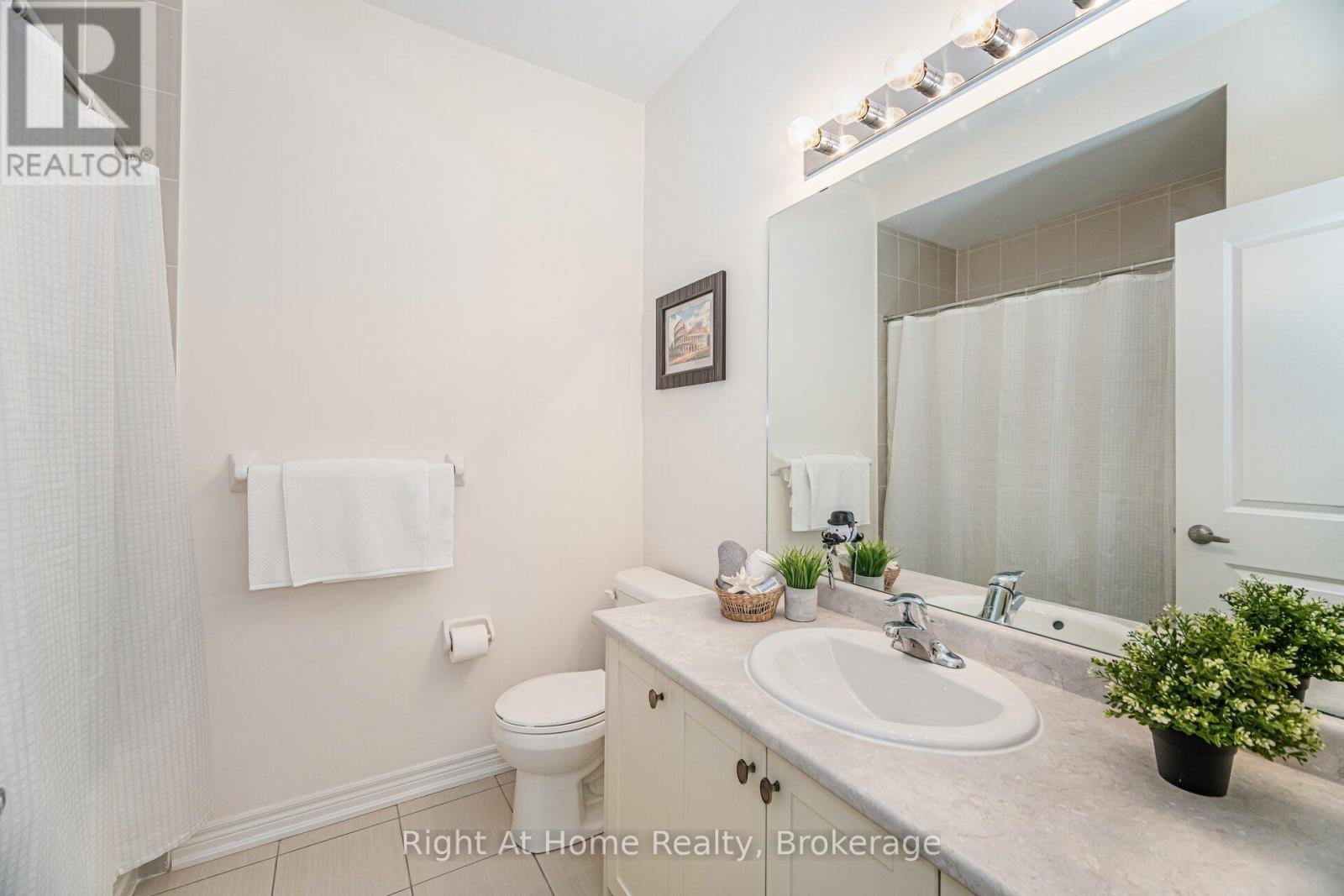 78 Boathouse Road, Brampton, Ontario L7A 5B7 - Photo 32 - W12554174