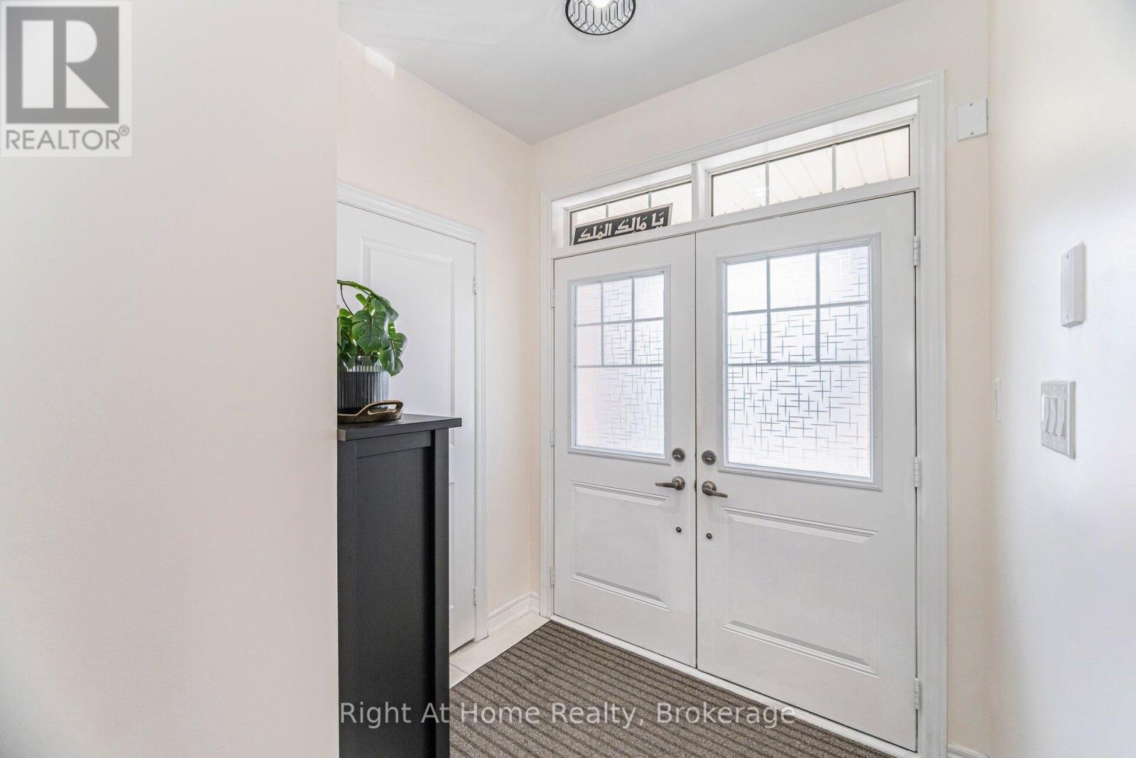 78 Boathouse Road, Brampton, Ontario L7A 5B7 - Photo 4 - W12554174