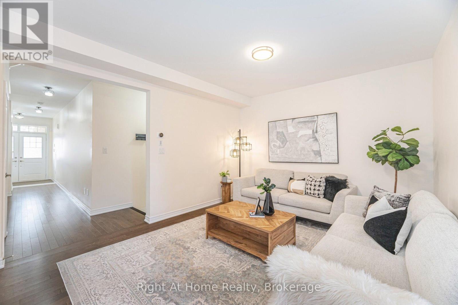 78 Boathouse Road, Brampton, Ontario L7A 5B7 - Photo 6 - W12554174