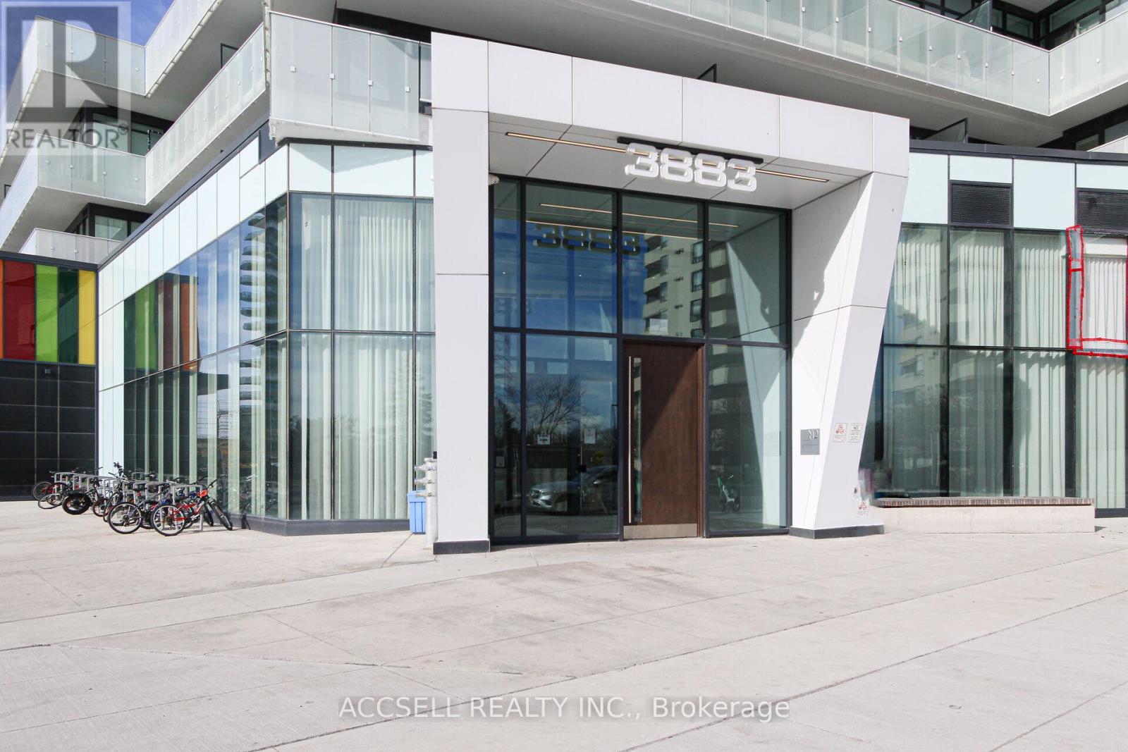 306 - 3883 Quartz Road, Mississauga, Ontario  L5B 4M6 - Photo 3 - W12561044