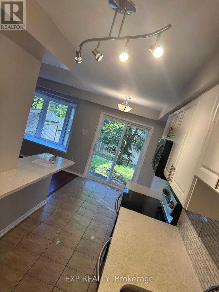 144 - 5255 Palmetto Place, Mississauga, Ontario  L5M 0H2 - Photo 10 - W12561046