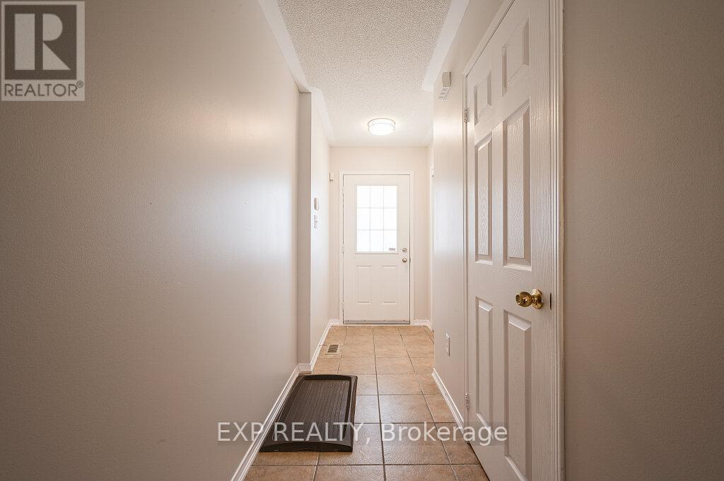 144 - 5255 Palmetto Place, Mississauga, Ontario  L5M 0H2 - Photo 2 - W12561046