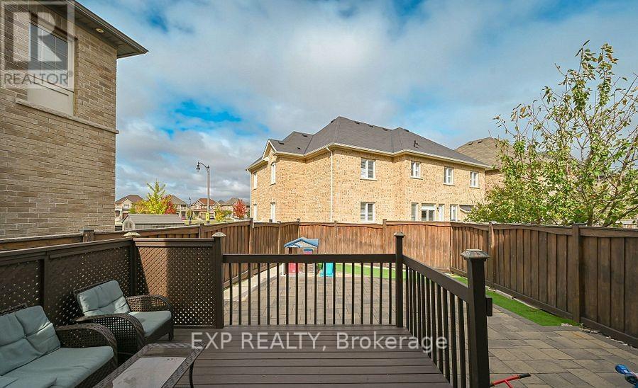 20 Wynview Street, Brampton, Ontario  L6P 3N3 - Photo 20 - W12561054