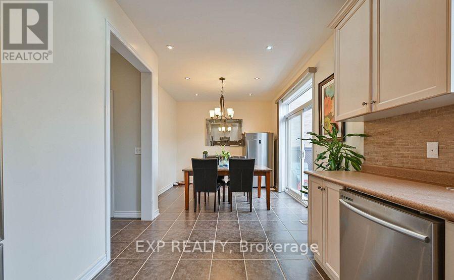 20 Wynview Street, Brampton, Ontario  L6P 3N3 - Photo 8 - W12561054