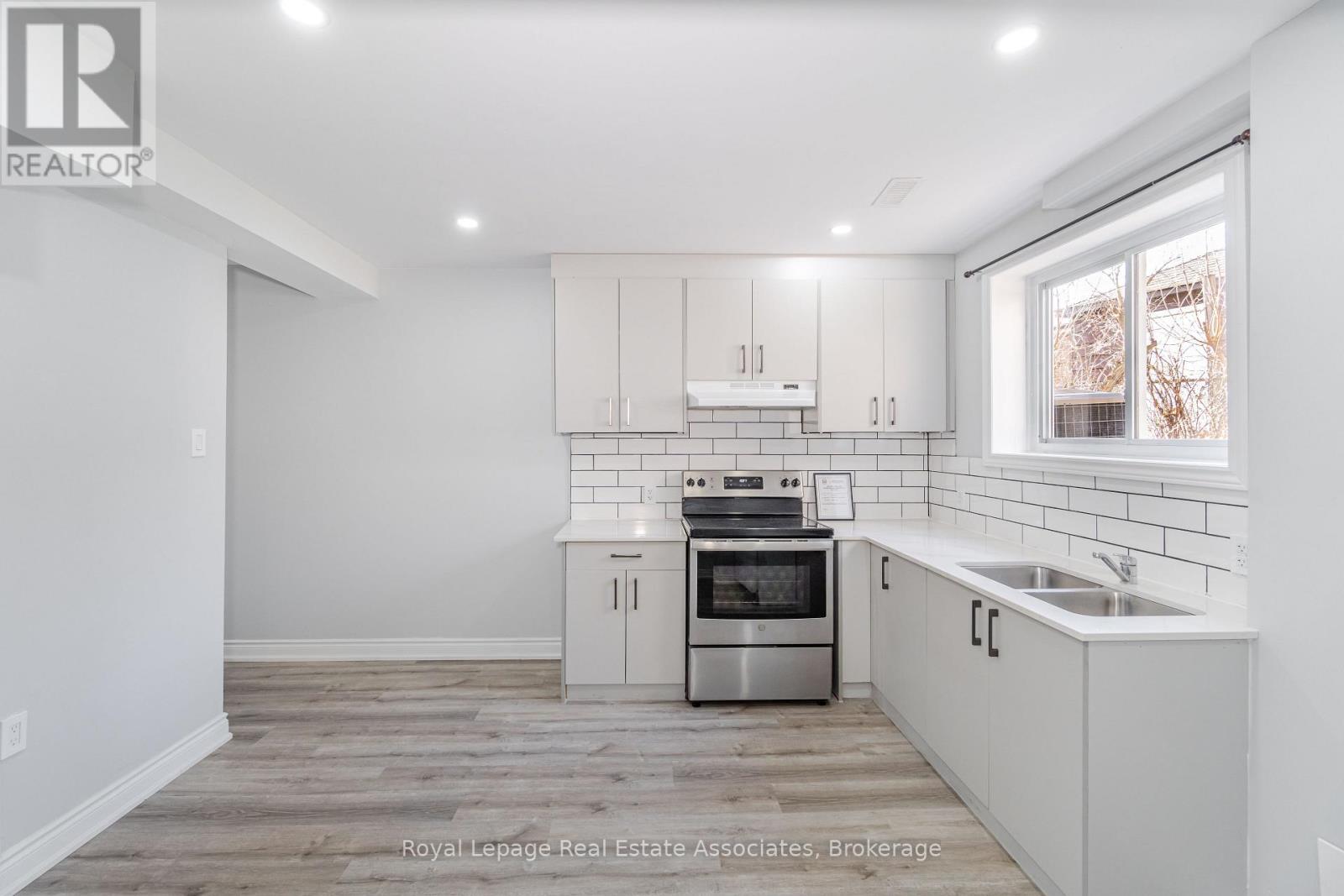 91 Bruce Beer Drive, Brampton, Ontario  L6V 2Z7 - Photo 37 - W12561062