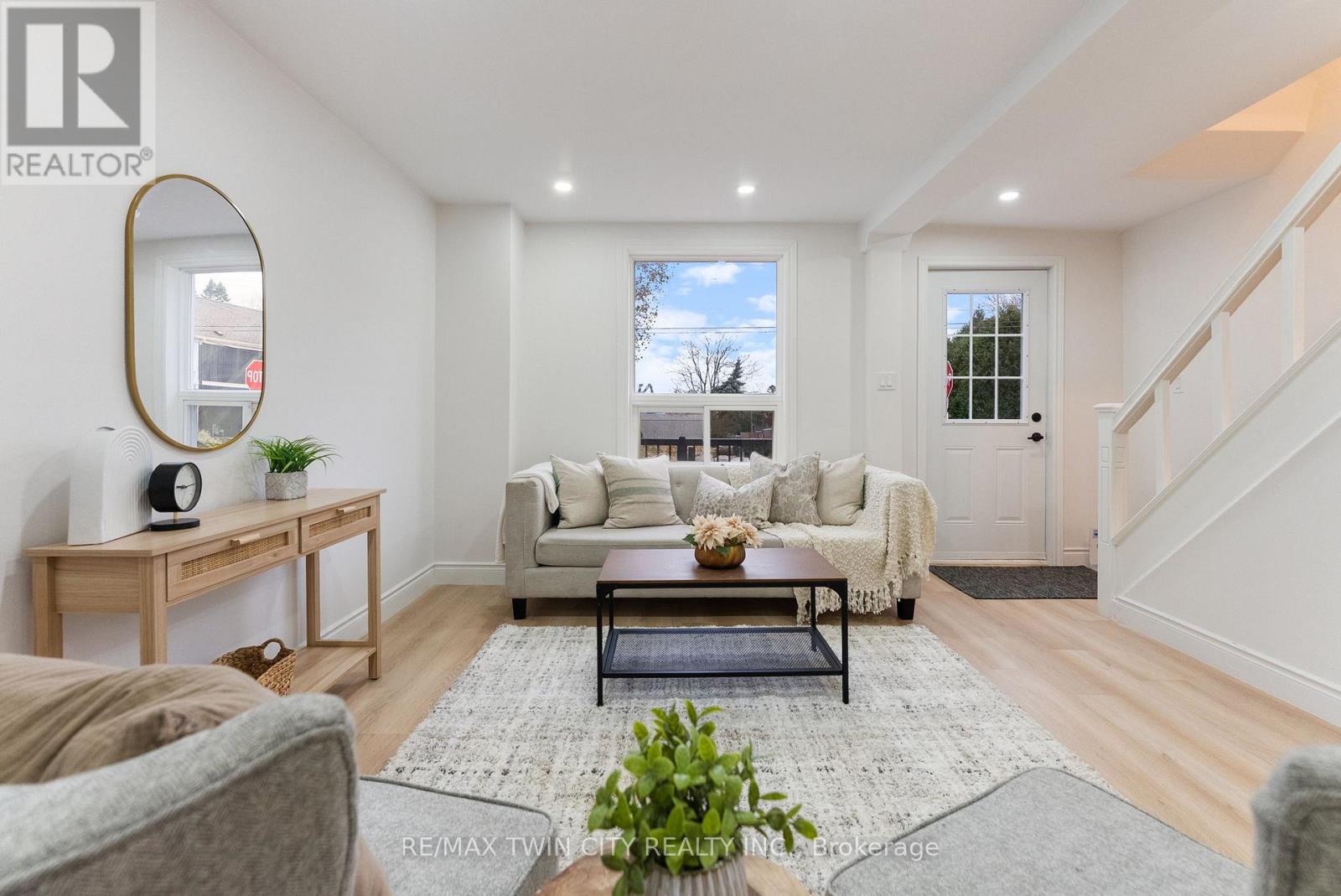 581 John Street N, Hamilton, Ontario  L8L 4S2 - Photo 10 - X12561066