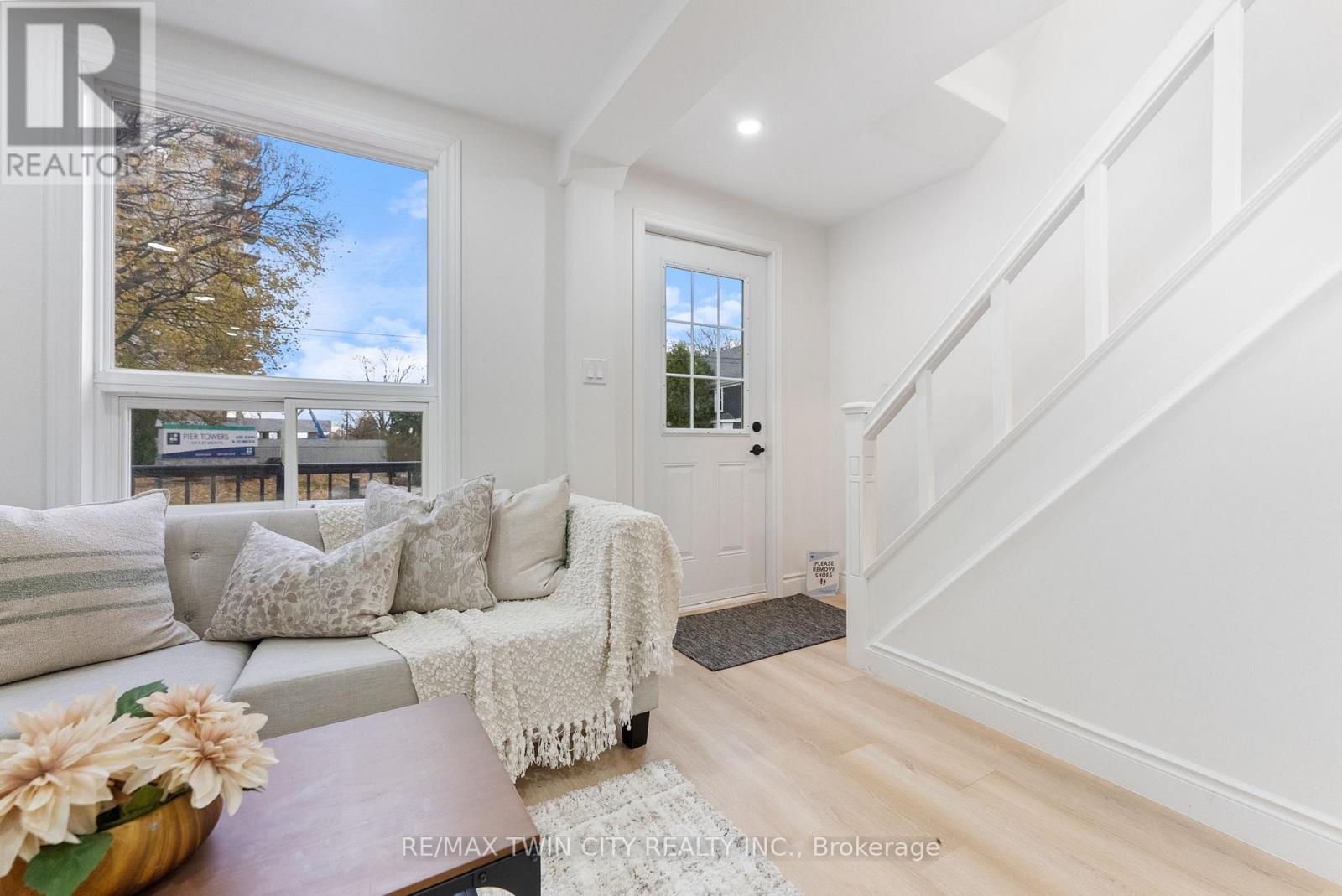 581 John Street N, Hamilton, Ontario  L8L 4S2 - Photo 6 - X12561066