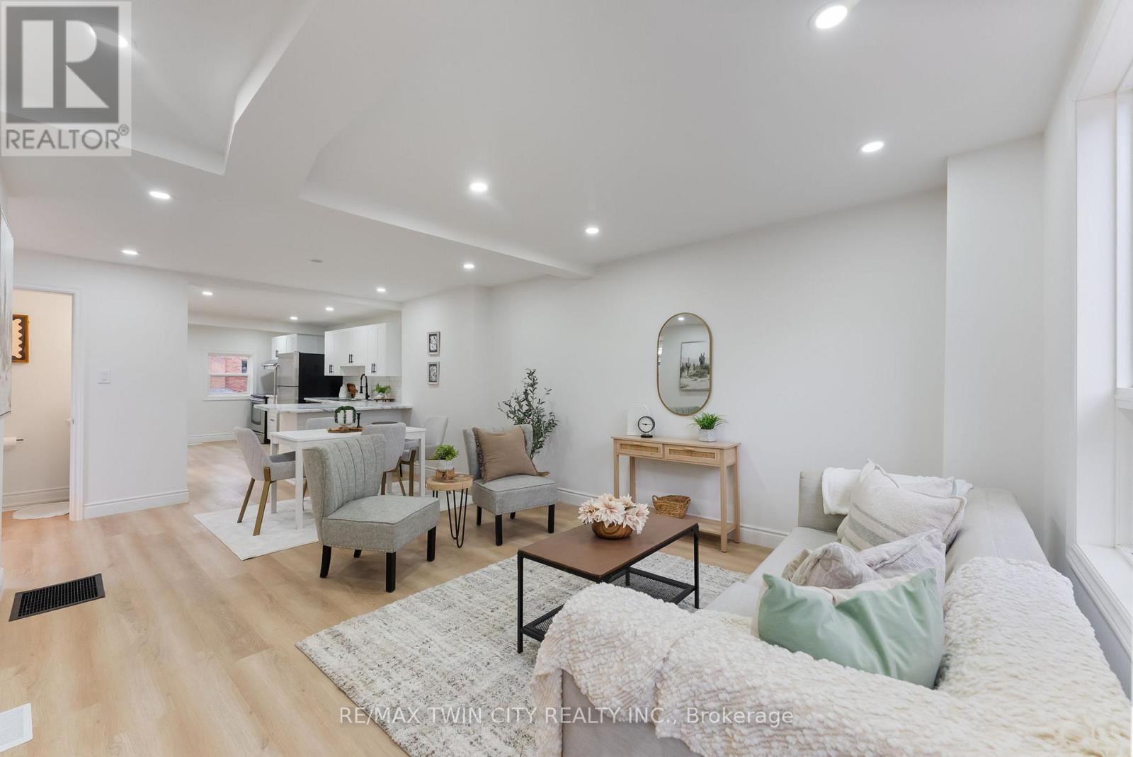 581 John Street N, Hamilton, Ontario  L8L 4S2 - Photo 9 - X12561066