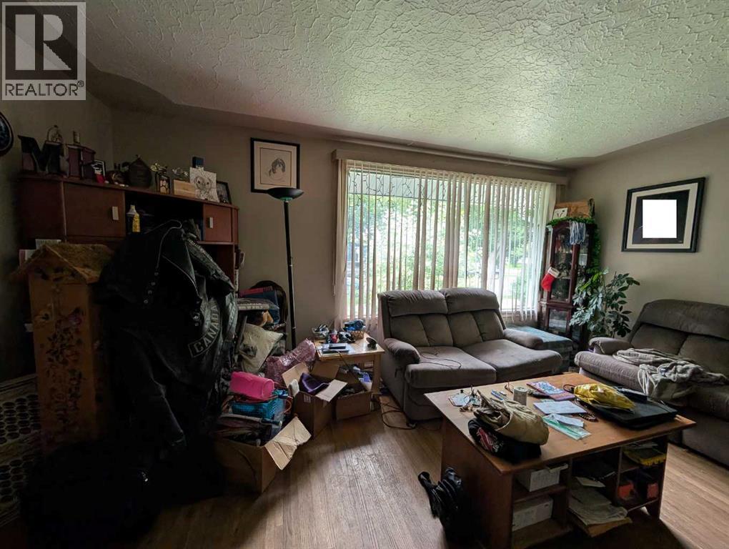 35 4 Avenue Se, High River, Alberta  T1V 1G3 - Photo 2 - A2238867