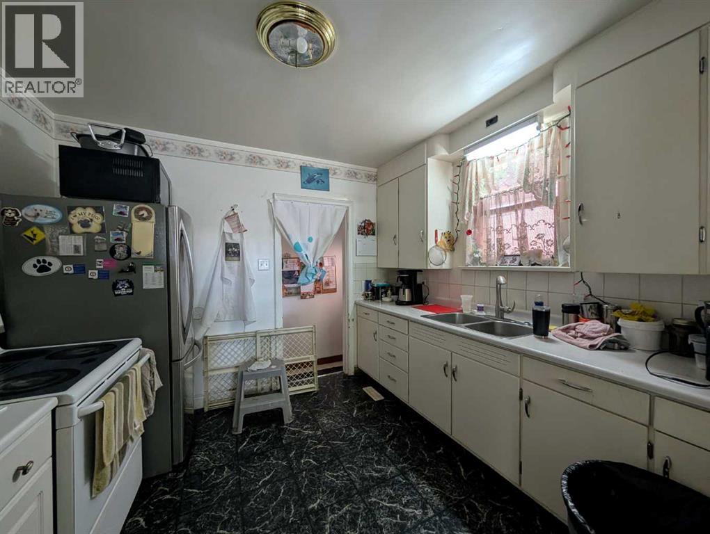 35 4 Avenue Se, High River, Alberta  T1V 1G3 - Photo 6 - A2238867