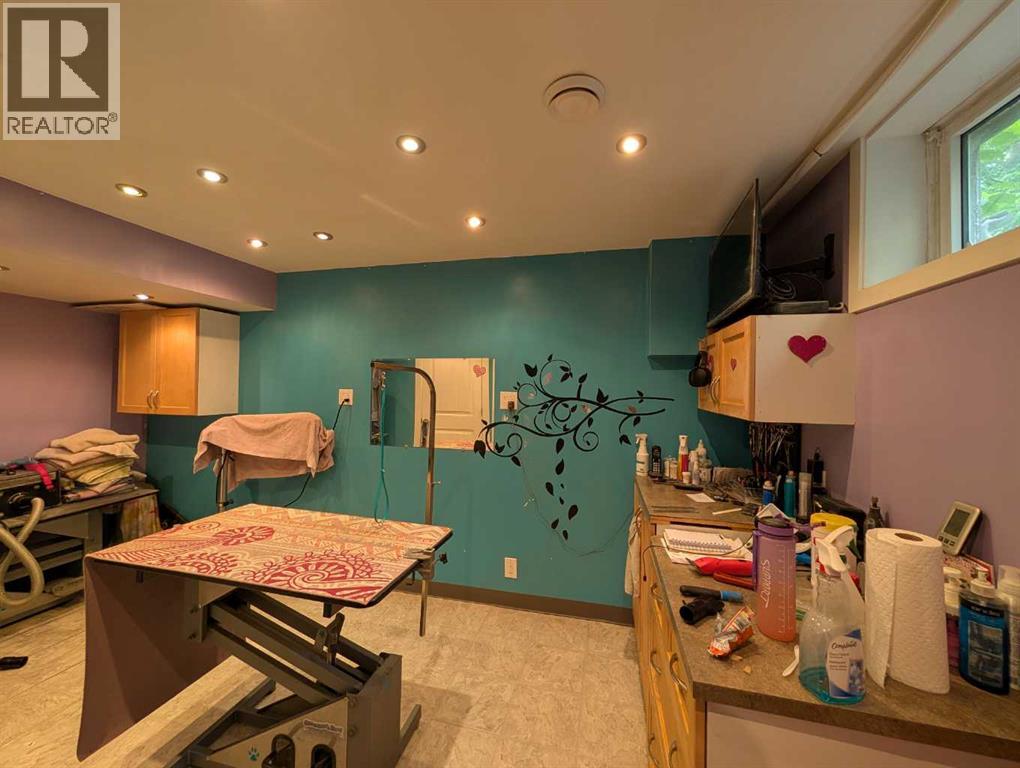 35 4 Avenue Se, High River, Alberta  T1V 1G3 - Photo 12 - A2238867