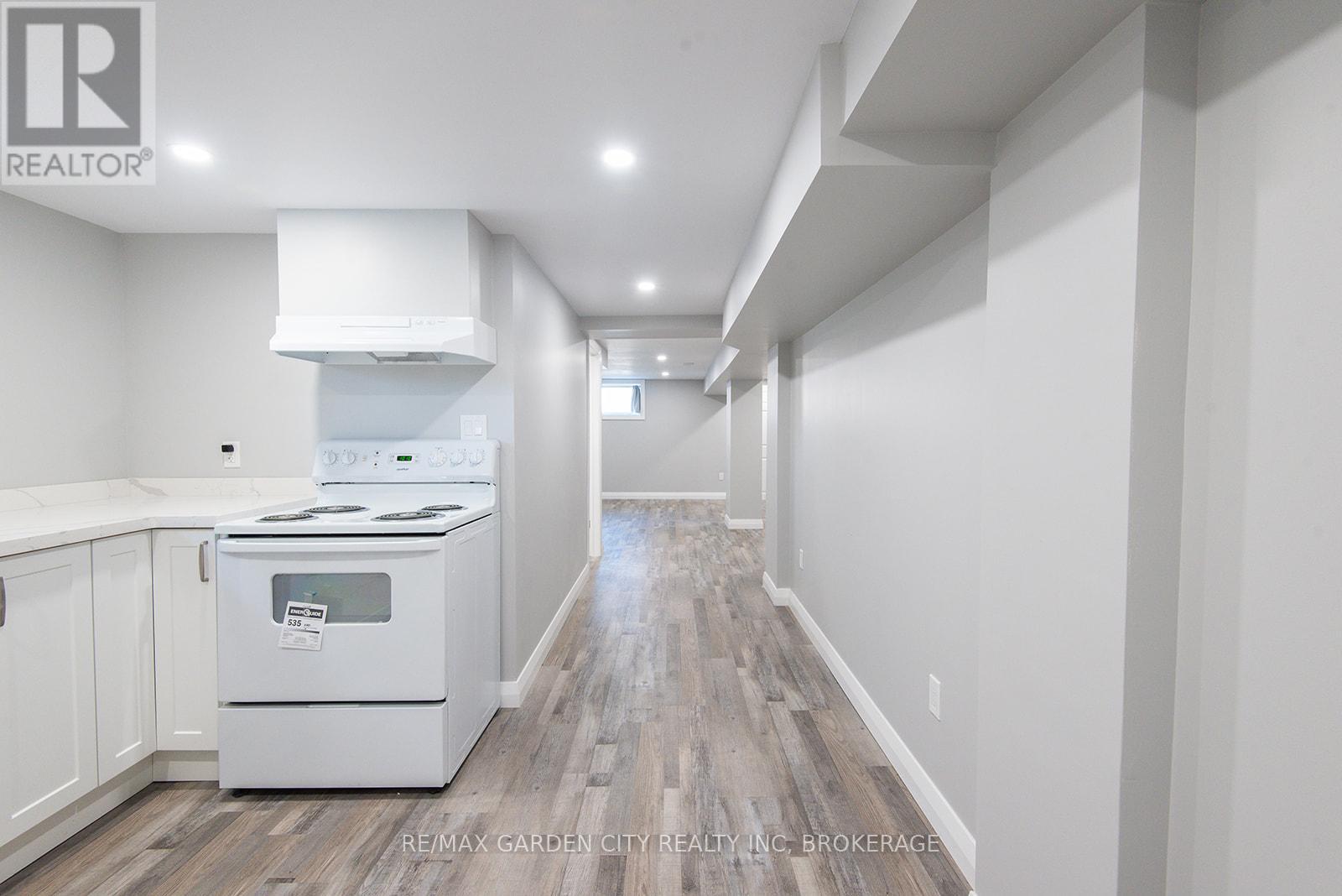 Lower - 191 Russell Avenue, St. Catharines, Ontario  L2R 1W9 - Photo 12 - X12561088