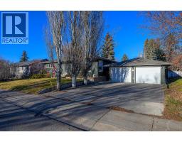 9826 104 Avenue VLA Montrose