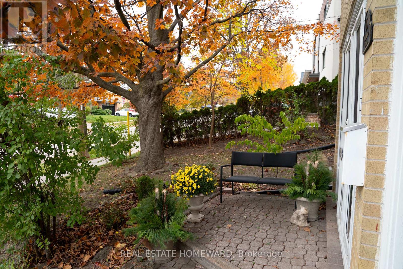 35 Valentine Drive, Toronto, Ontario  M3A 3J7 - Photo 2 - C12561082