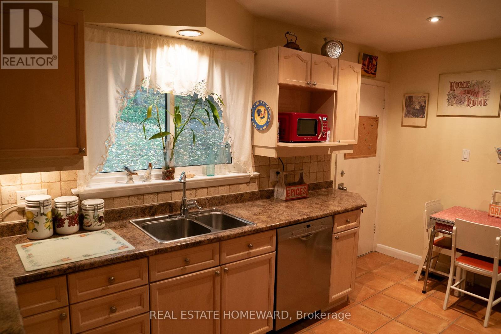 35 Valentine Drive, Toronto, Ontario  M3A 3J7 - Photo 6 - C12561082