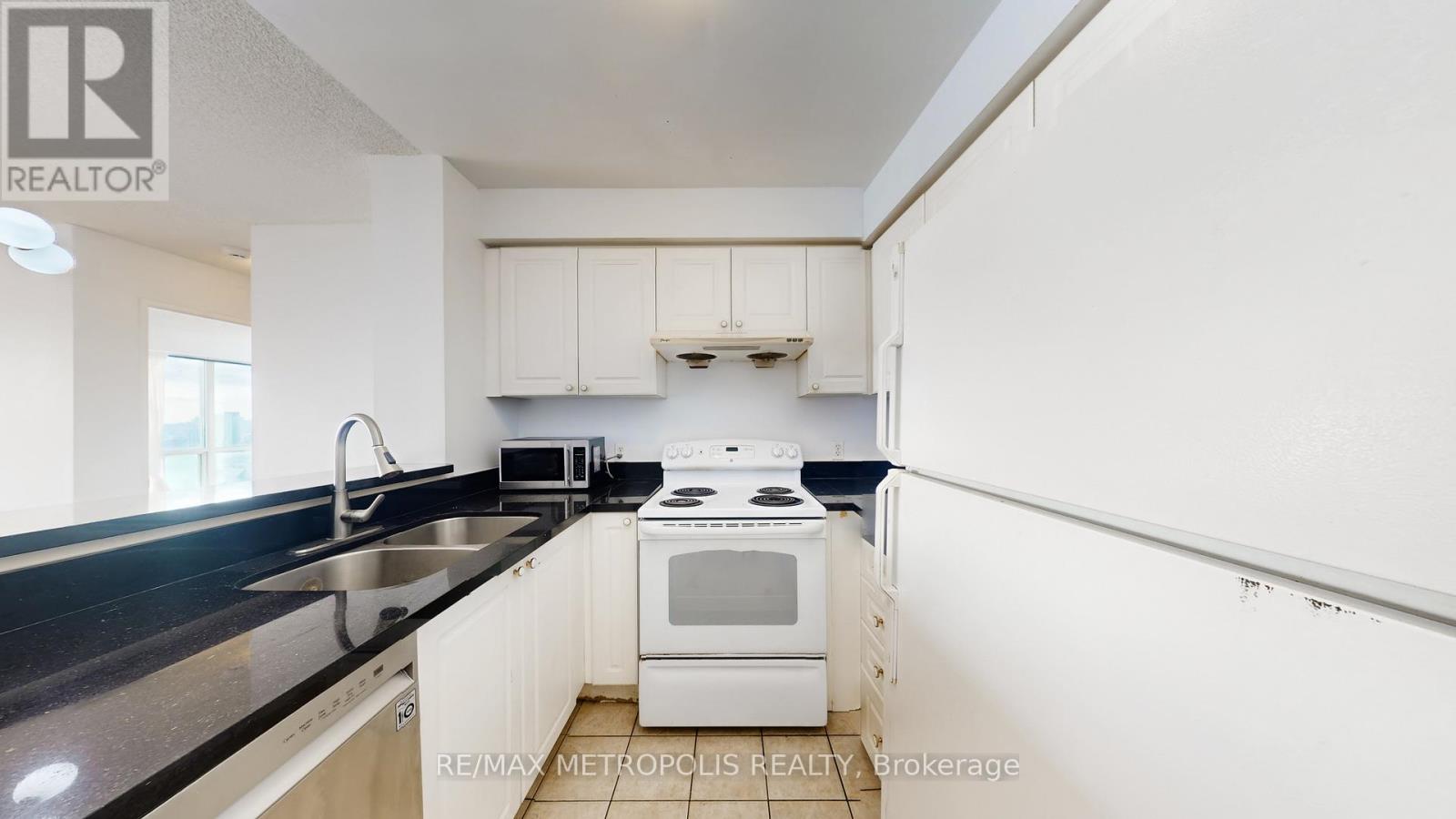 2210 - 1 Lee Centre Drive, Toronto, Ontario  M1H 3J2 - Photo 17 - E12561090