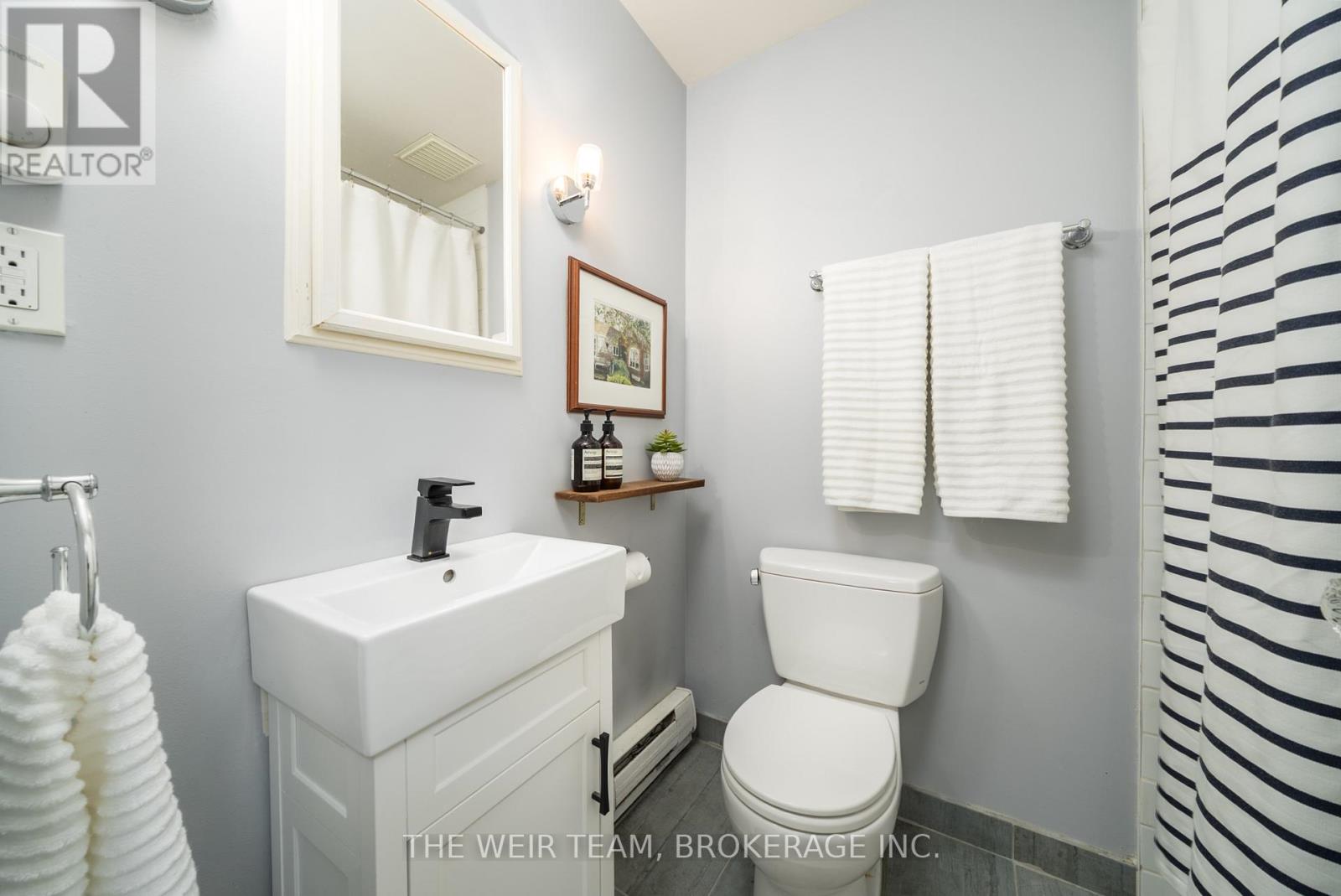 31 Glenmount Park Road, Toronto, Ontario  M4E 2M8 - Photo 27 - E12561094