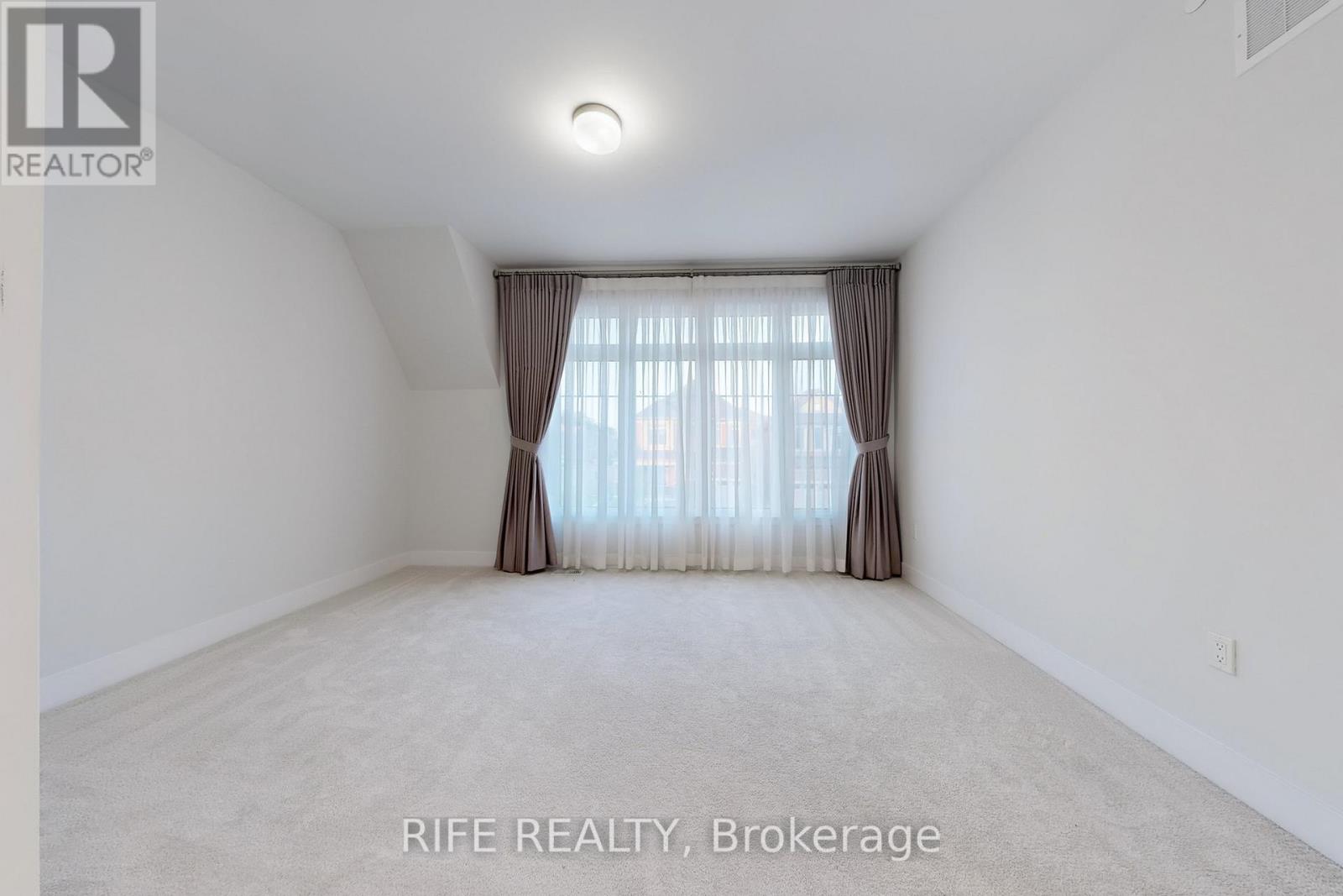 234 Sikura Circle, Aurora, Ontario  L4G 3Y8 - Photo 31 - N12561080