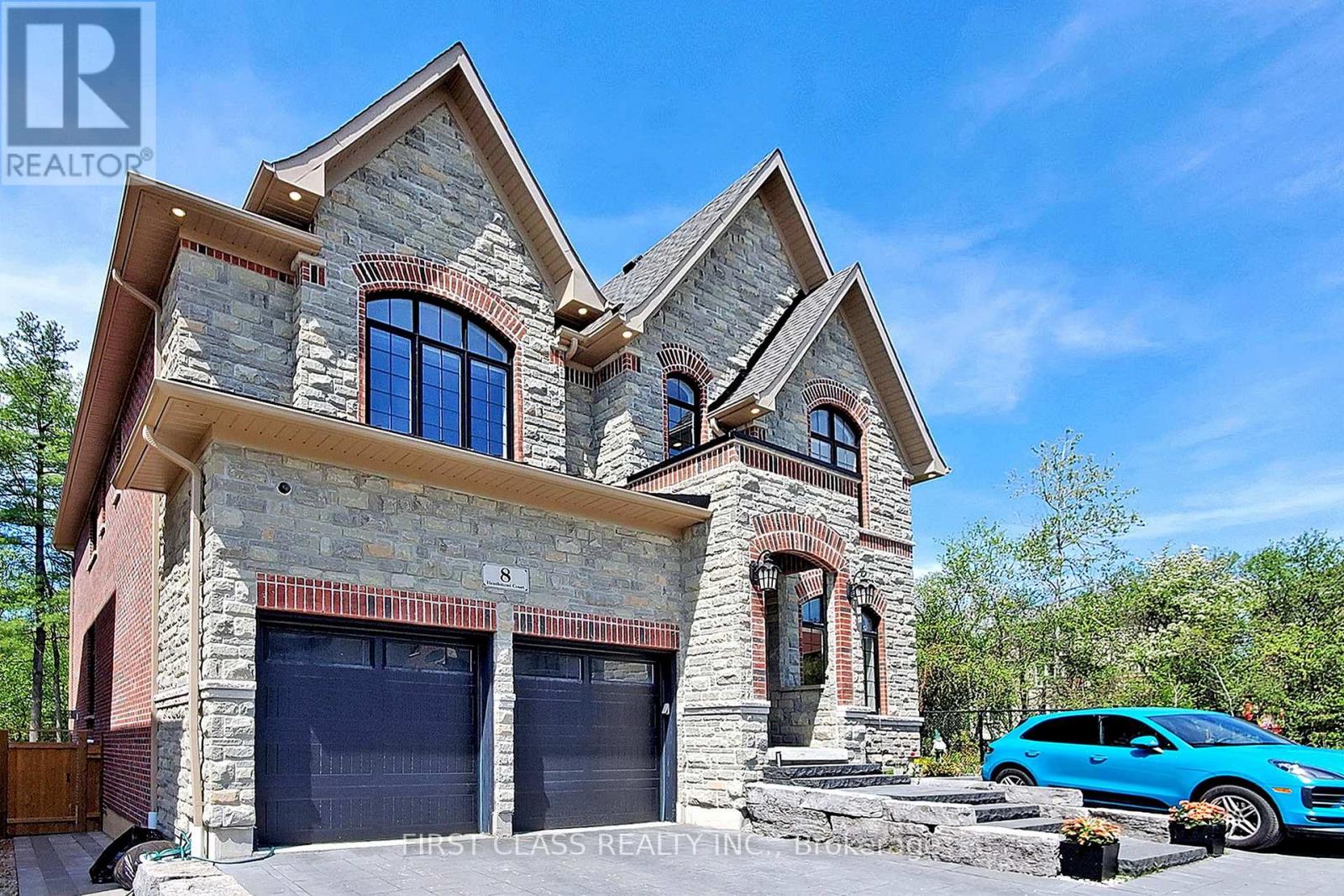 8 Heathmont Court, Richmond Hill, Ontario  L4E 1C2 - Photo 2 - N12561084