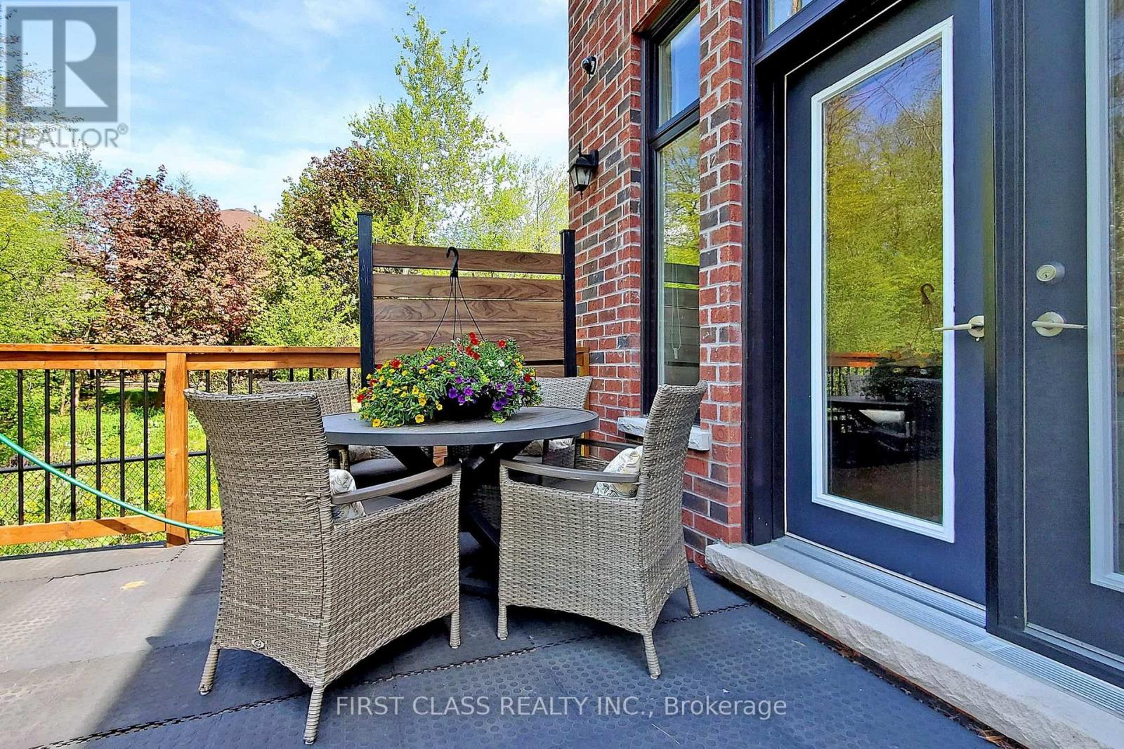 8 Heathmont Court, Richmond Hill, Ontario  L4E 1C2 - Photo 30 - N12561084