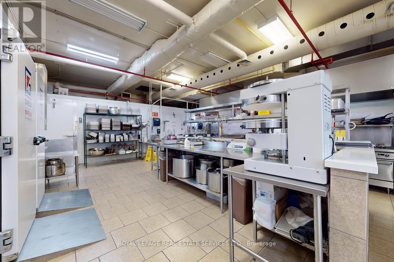 557 Dixon Road, Toronto, Ontario  M9W 1A8 - Photo 13 - W12561092