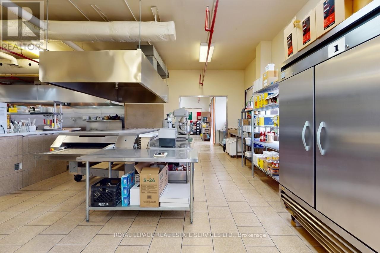 557 Dixon Road, Toronto, Ontario  M9W 1A8 - Photo 16 - W12561092