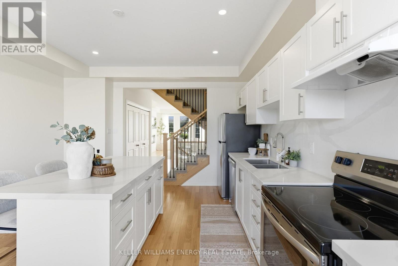 Upper - 1507 Green Road, Clarington, Ontario  L1C 7E8 - Photo 4 - E12561104