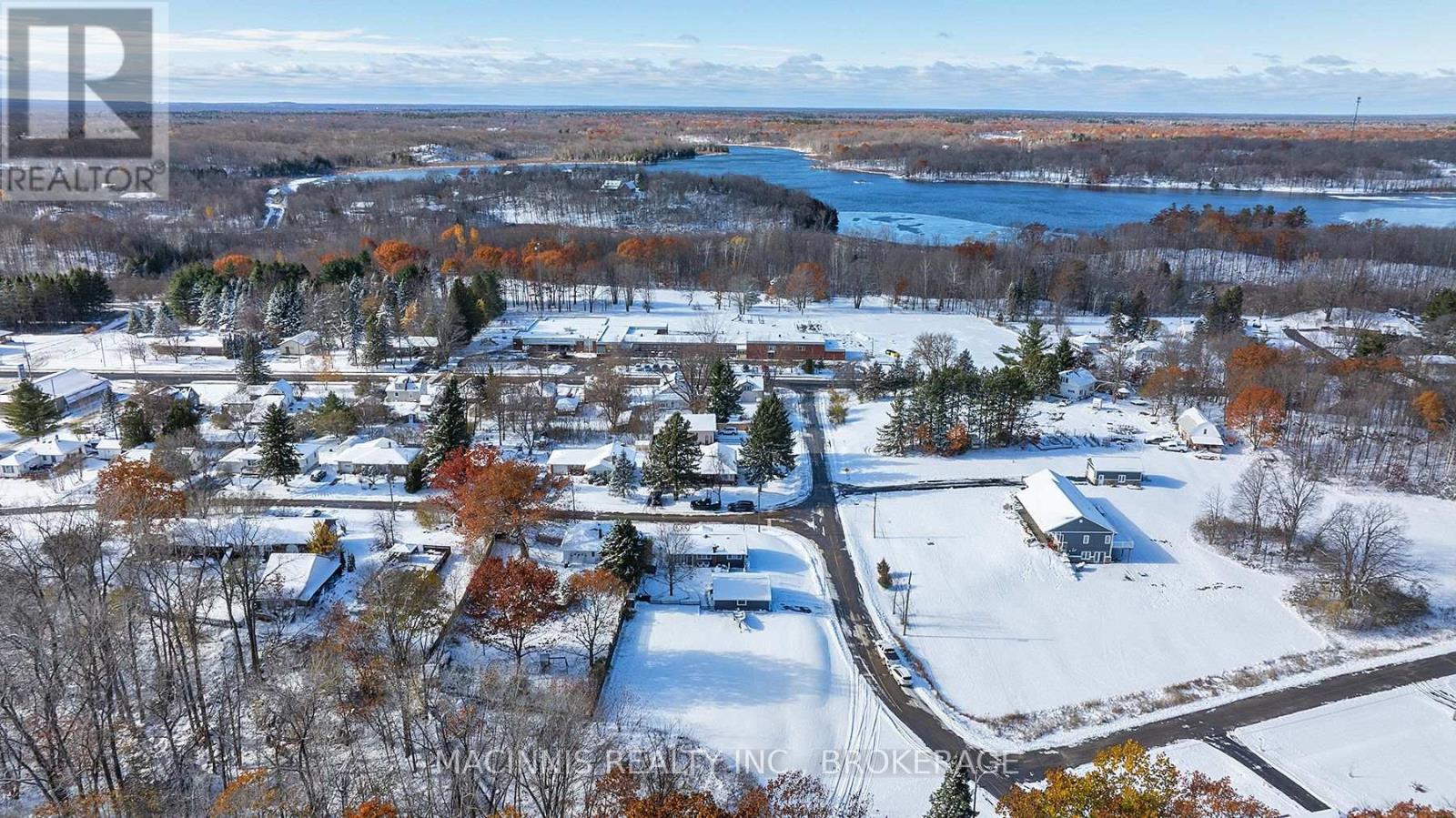 6196 Lakeview Drive, Frontenac, Ontario  K0H 2W0 - Photo 40 - X12561122