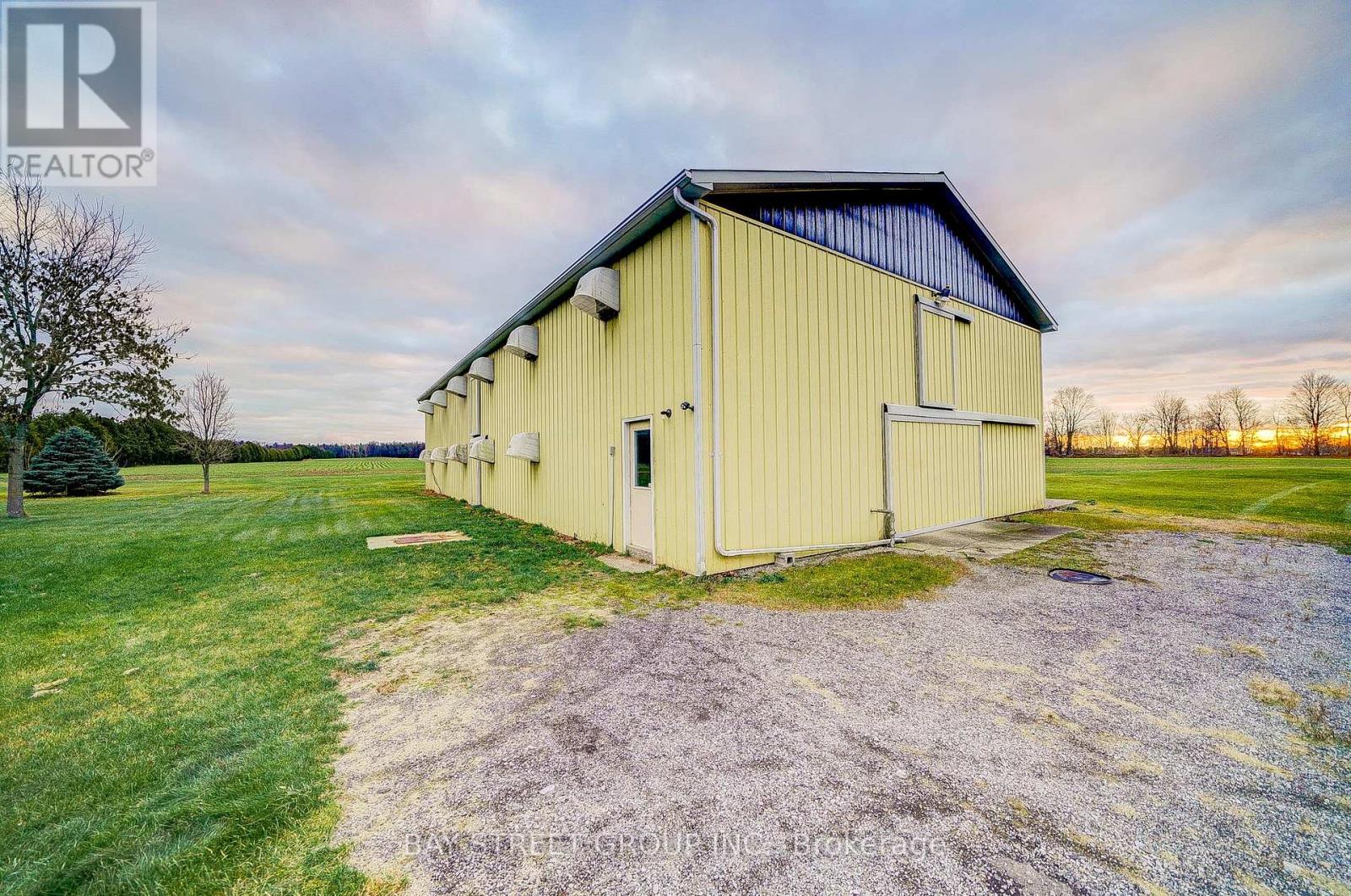 84 Mcdowell Road E, Norfolk, Ontario  N3Y 4J9 - Photo 3 - X12432950