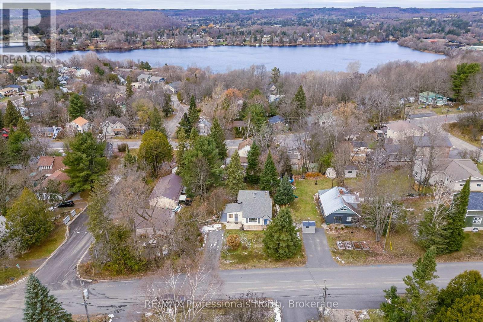 18 George Street, Huntsville, Ontario P1H 1T9 - Photo 31 - X12561118