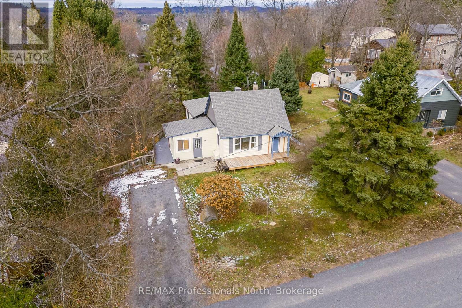 18 George Street, Huntsville, Ontario P1H 1T9 - Photo 34 - X12561118