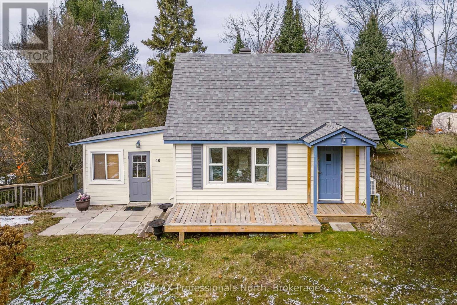 18 George Street, Huntsville, Ontario P1H 1T9 - Photo 37 - X12561118