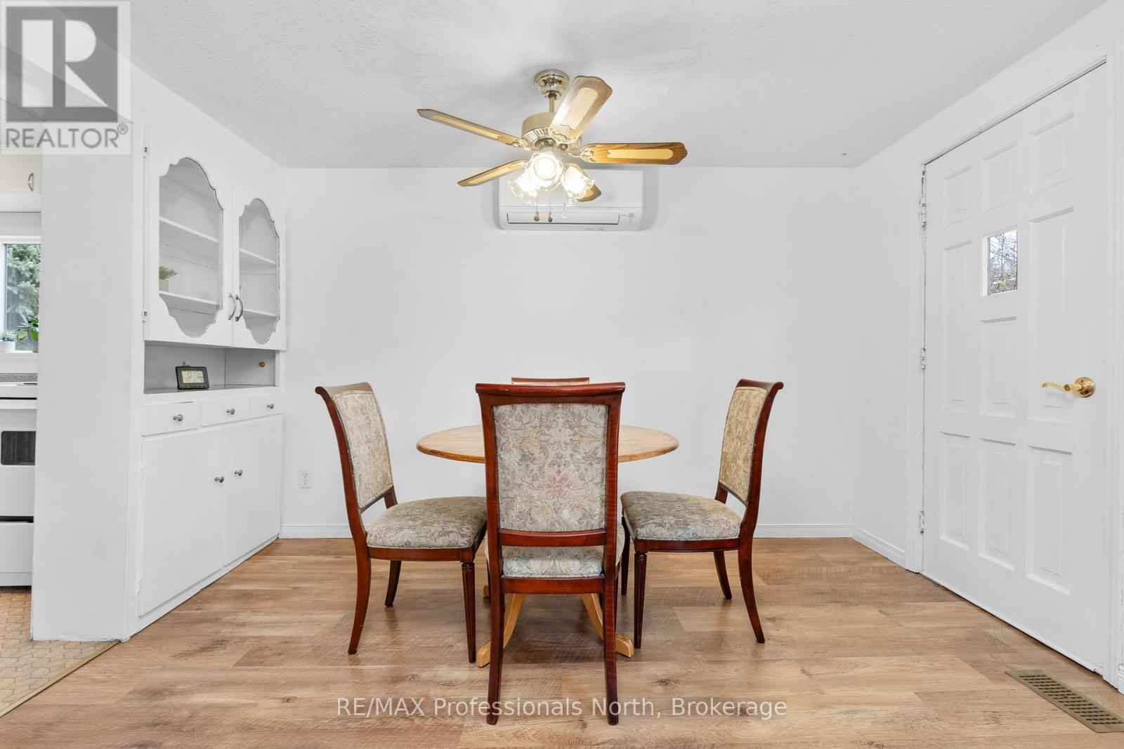 18 George Street, Huntsville, Ontario P1H 1T9 - Photo 9 - X12561118