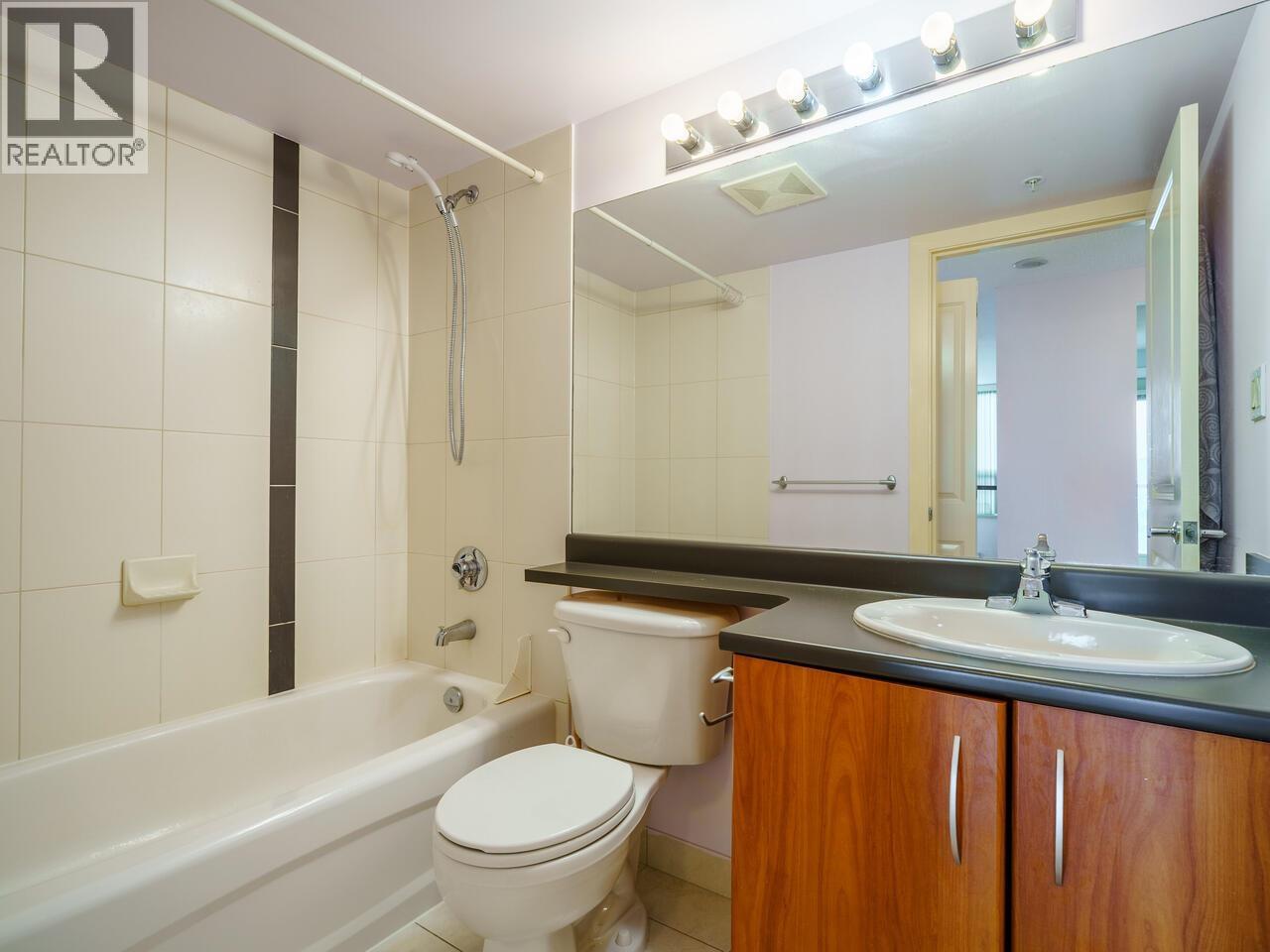 2409 3663 Crowley Drive, Vancouver, British Columbia  V5R 6H4 - Photo 15 - R3055531