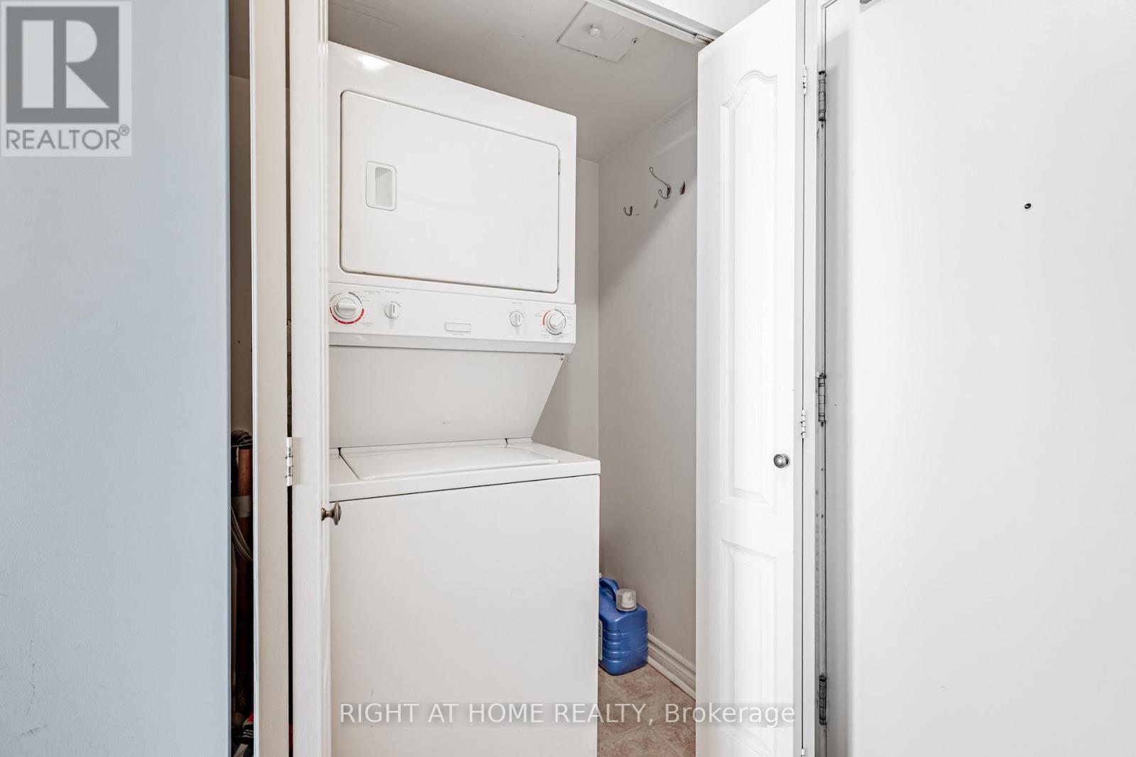 1805 - 17 Barberry Place, Toronto, Ontario M2K 3E2 - Photo 4 - C12561116