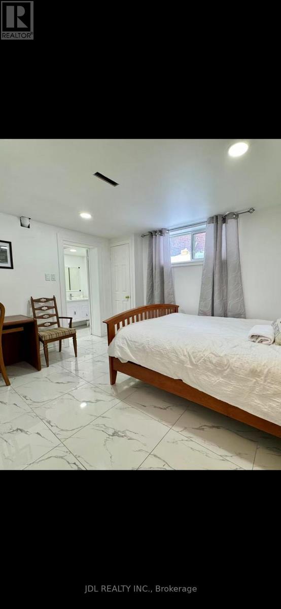 UNIT C - 80 MOSEDALE CRES CRESCENT, Toronto, Ontario