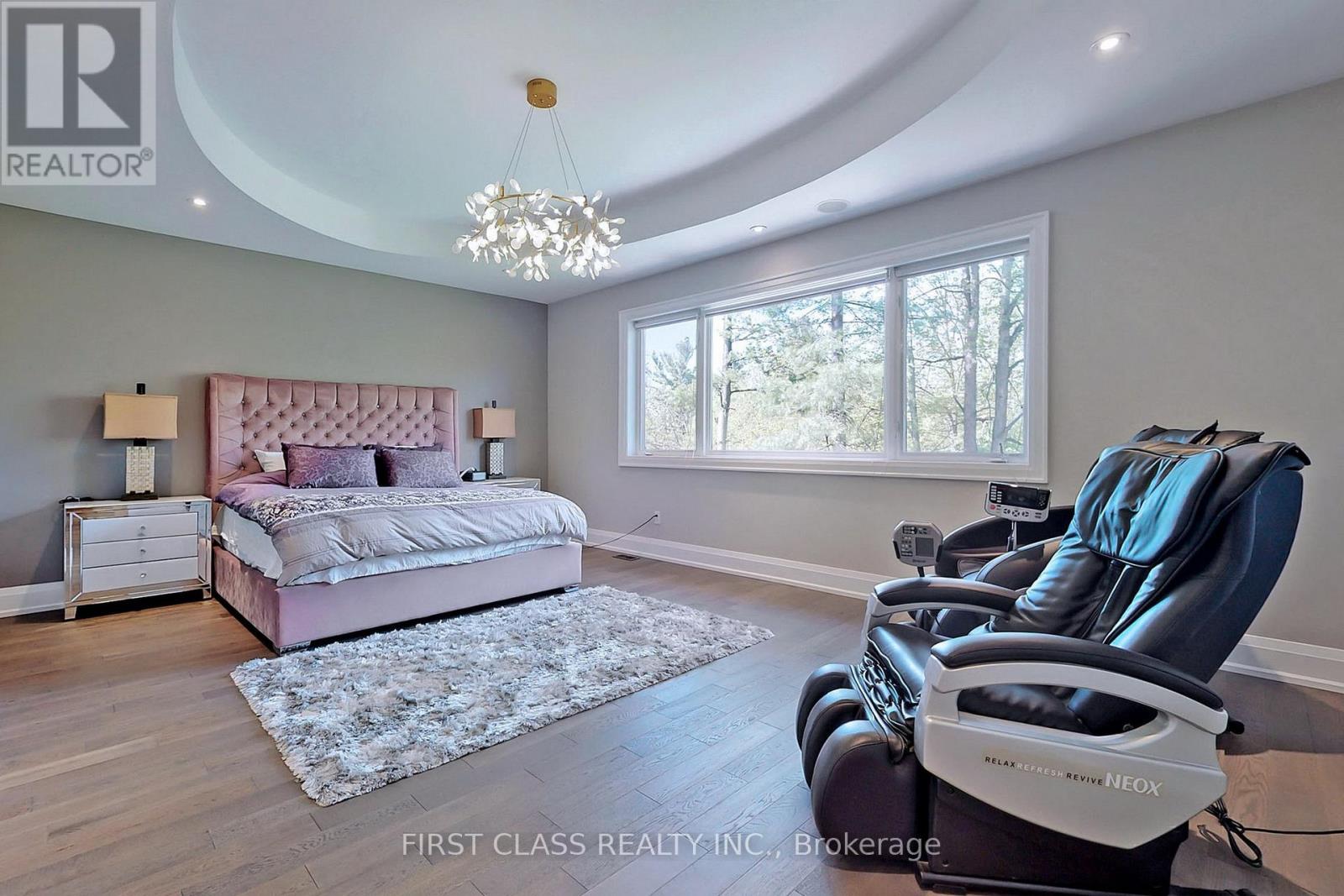 8 Heathmont Court, Richmond Hill, Ontario L4E 1C2 - Photo 19 - N12561108